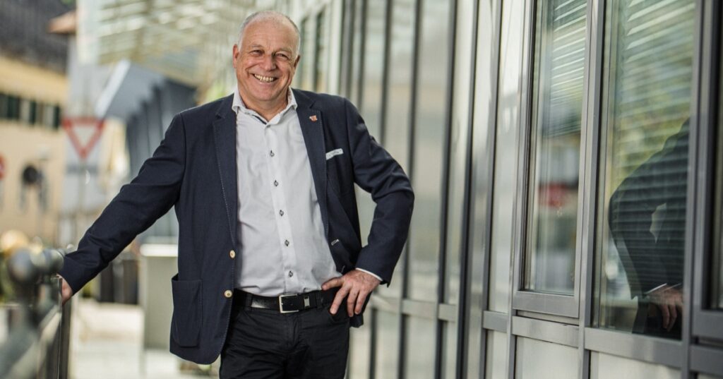 Klares Nein zur Schlie&szlig;ung zweisprachiger Bezirksgerichte!
